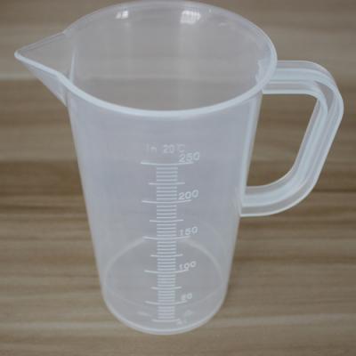 250ML Plastic Measuring Cup – Kitchen & Agricultural Measuring Jug with Handle, Spout & Metric Scale